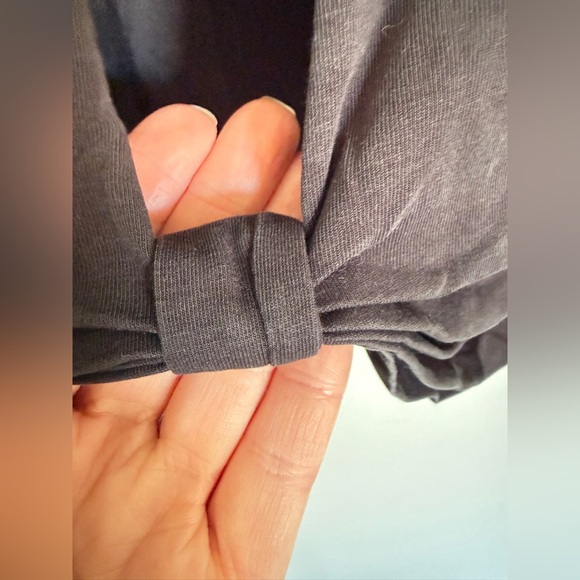 Lululemon Bow Short Sleeve Tee - Not exact as stock image - Picture 4 of 4